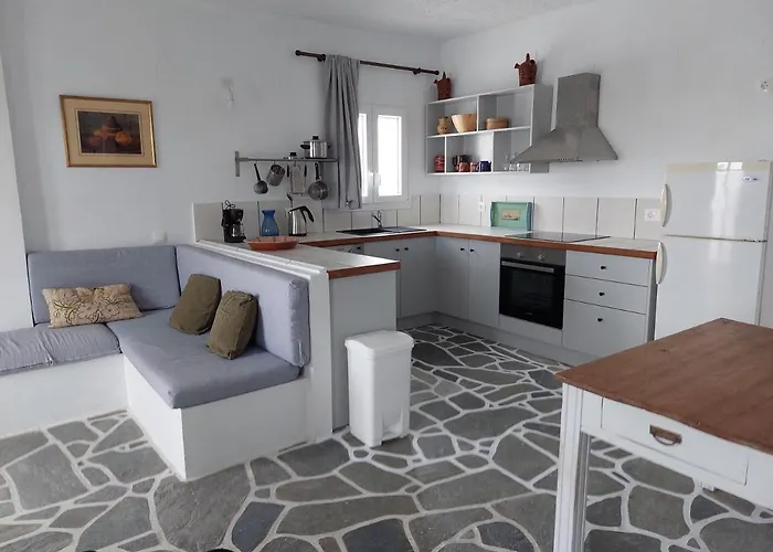 Lägenhet Styfilia Beachfront - First Floor