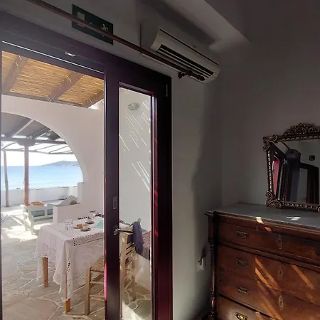 Styfilia Beachfront - First Floor Platis Gialos (Sifnos)